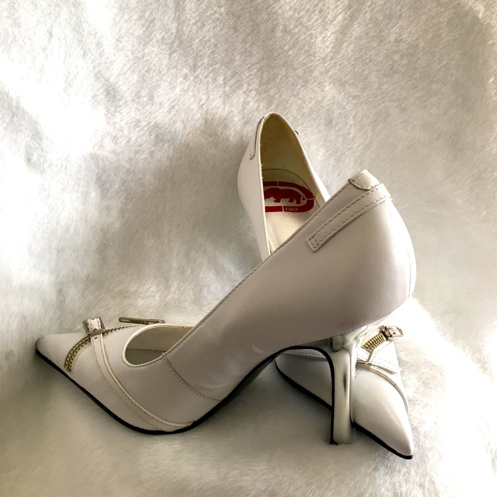 Heels - Picture 5 of 5